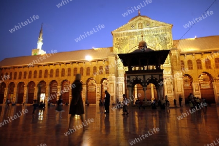 Asien, Naher Osten, Syrien, Damaskus,   Der Innenhof der  Omaijad Moschee im Souq und Altstadt von Damaskus in der Hauptstadt von Syrien. 