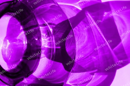 Violette Glasschatten