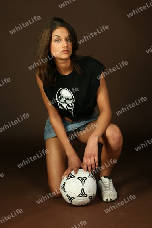 model mit fussball