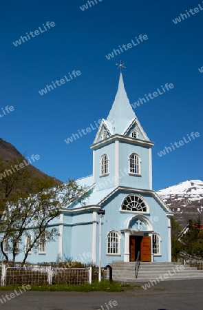 Kirch aus Wellblech auf Island