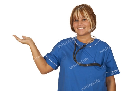 Medizinische Fachangestellte mit Stehoskop auf weissem Hintergrund