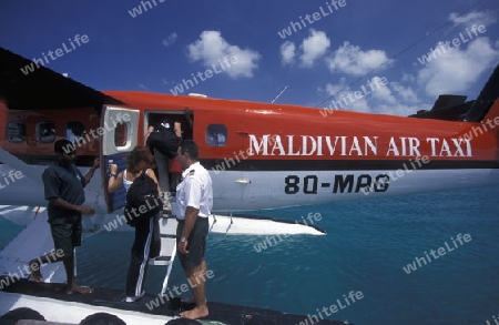 
Ein Wasserflugzeug auf den Inseln der Malediven im Indischen Ozean. 