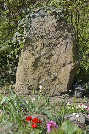 Grab des Dichters und Schriftstellers Wolfgang Hilbig,  Dorotheenst?dtischer Friedhof, Berlin Mitte, Deutschland, Europa