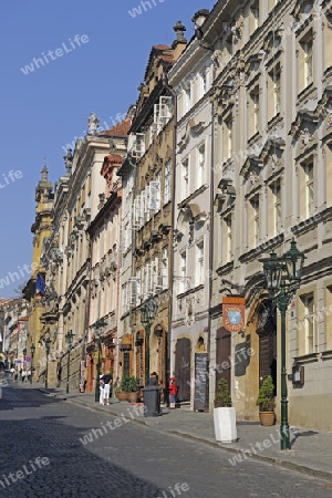 historische H?user und Fassaden auf der Kleinseite , Prag, Tschechien, Europa, Boehmen