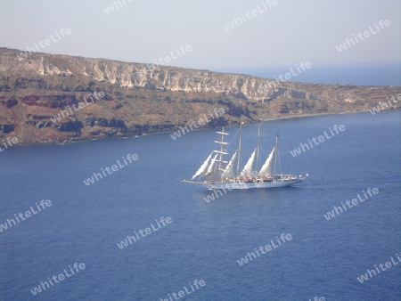 Segelschiff bei Santorin