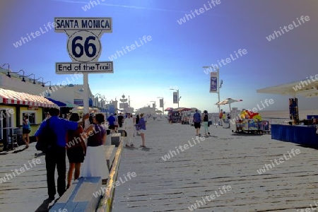 Santa Monica Peer Route 66