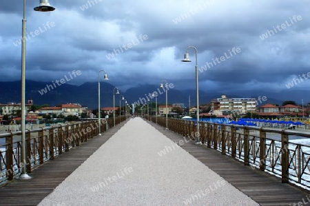 Die Pier in Marina di Pietrasanta