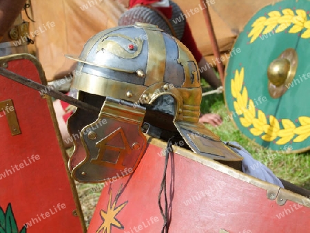 Nachbildung eines historischen Helmes. Detail einer R?stung