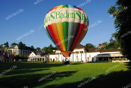 Hei?luftballon vor dem Kurhaus Baden-Baden