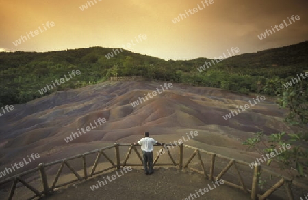 Die Landschaft bei den Terres des Couleures oder Farbige Erde bei Cachamel im Zentralen Gebierge der Insel Mauritius      