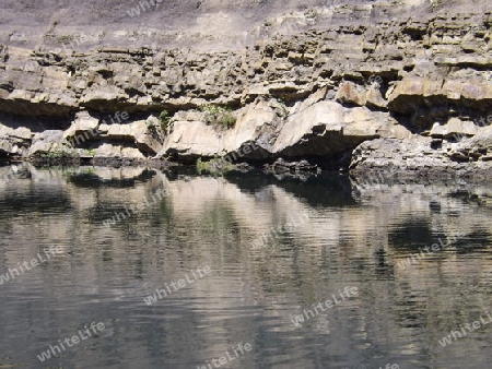 Steinbruch im Wasser