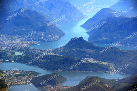 Luganersee aus der Luft mit Blick auf San Salvatore
