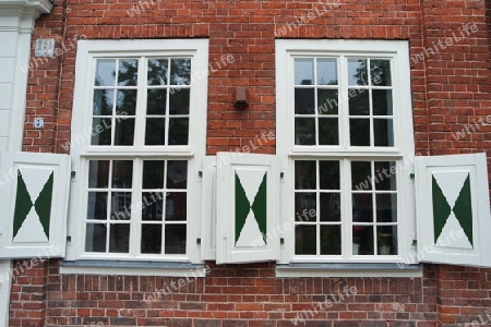 Fenster in Backsteinfassade. Holländisches Viertel, Potsdam