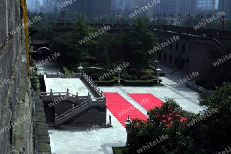 Altstadt von Xian, Innenhof beim Suedtor, roter Teppich