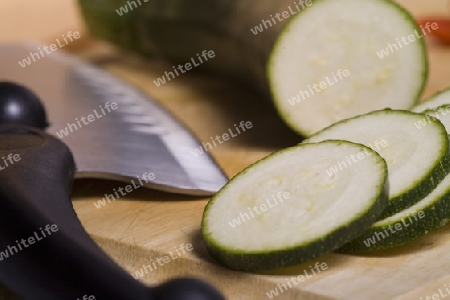 zucchini and knife