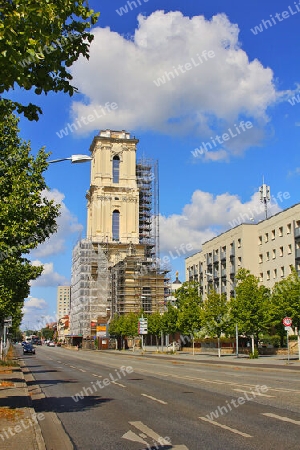 Die Breite Straße mit dem Turm der Potsdamer Garnisonkirche