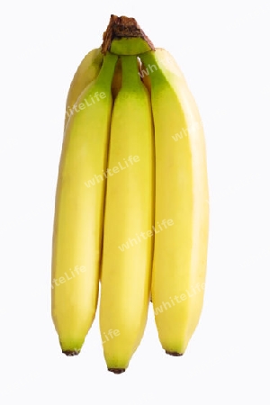 Frische Bananen auf hellem Hintergrund