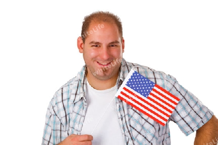 Junger Mann mit Nationfahne freigestellt auf weissem Hintergrund