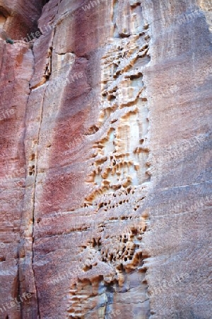Felswand in Petra, Jordanien
