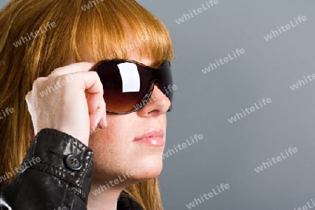 Sonnenbrillen-Model