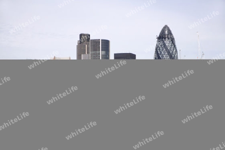 London - Kaianlage und die Wolkenkr?tzer