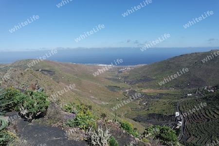 Berglandschaft mit Blick in Richtung Arrieta,  Lanzarote