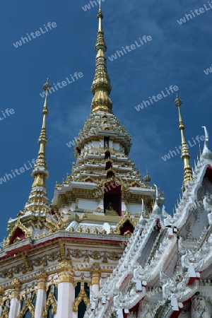 Ein neuer Wat bei der Stadt Khorat in der provinz Nakhon Ratchasima im Nordosten von Thailand im Suedwesten von Thailand in Suedostasien.   (KEYSTONE/Urs Flueeler)