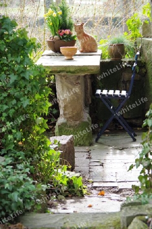 Garten (Detail) mit einladender Sitzecke 2