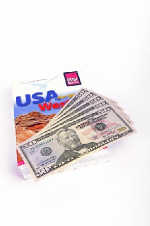 mehrere 50 Dollarscheine, Reisefuehrer USA, Amerika, Suedwesten