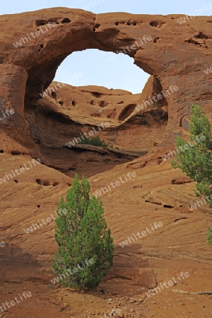 "Honeymoon" Arch, Mystery Valley, Arizona, USA