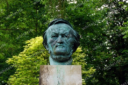 Richard Wagner                       