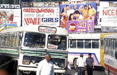 Asien, Indischer Ozean, Sri Lanka,
Der Bus Terminal im Stadtzentrum von Kandy im Zentralen Gebierge von Sri Lanka. (URS FLUEELER)






