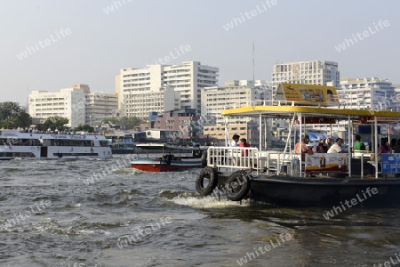 Das Spotal Sirirat Hospital am Mae Nam Chao Phraya River in der Hauptstadt Bangkok von Thailand in Suedostasien.