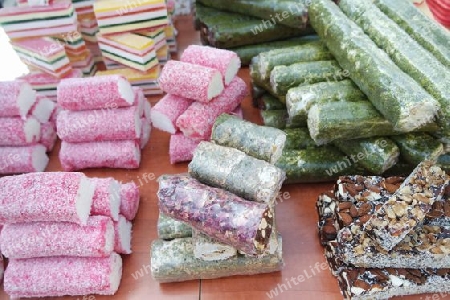 Orientalische Süßigkeiten auf dem  Basar in Israel