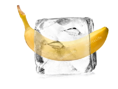 Banane im Eisw?rfel