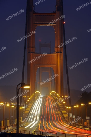 Golden Gate Bridge im Morgengrauen, San Francisco, Kalifornien , USA