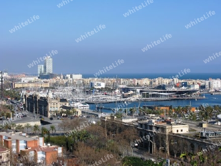 Blick vom Montjuic auf Barcelona.Port Vell und Barceloneta.