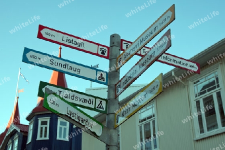 Der Norden Islands, Wegweiser in Akureyri
