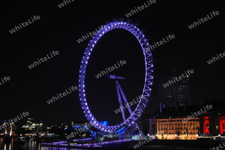 London Eye get's Purpple