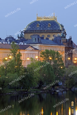 Blick auf das Nationaltheater am Abend,  Altstadt, Prag, Tschechien, Europa, Boehmen
