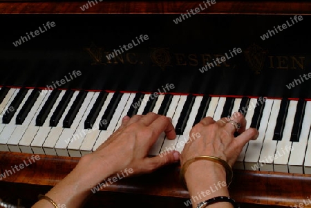 klavierspielerin