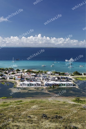 Suedamerika, Karibik, Venezuela, Los Roques,  Das Dorf Gran Roque auf der Inselgruppe von Los Roques in der Karibik.      (Urs Flueeler) 