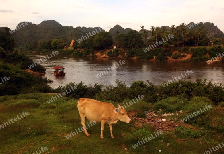 Die Landschaft am Xe Bang Fai River beim Dorf Mahaxai Mai von Tham Pa Fa unweit der Stadt Tha Khaek in zentral Laos an der Grenze zu Thailand in Suedostasien.