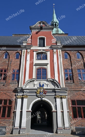 Westportal , Eingang zum Rathaus Stralsund, Altstadt,   Hansestadt Stralsund, Unesco Weltkulturerbe, Mecklenburg Vorpommern, Deutschland, Europa, oeffentlicherGrund