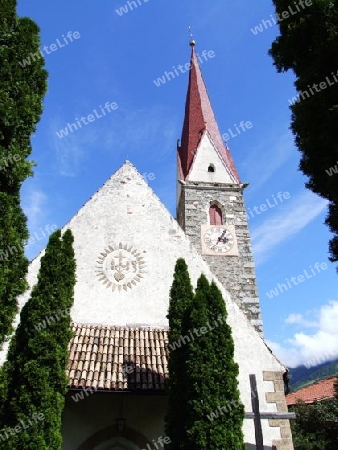 Kirche von Tschirland im Vinschgau