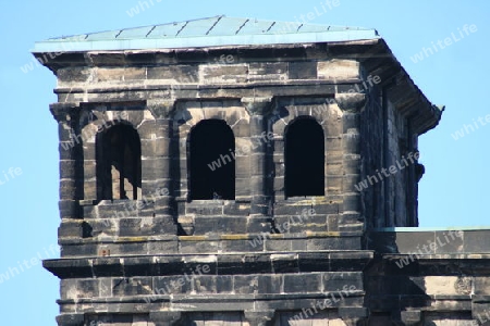 Partial view of Porta Nigra in Trier, Germany's oldest city      Teilansicht Porta Nigra in Trier,?lteste Stadt Deutschland?s
