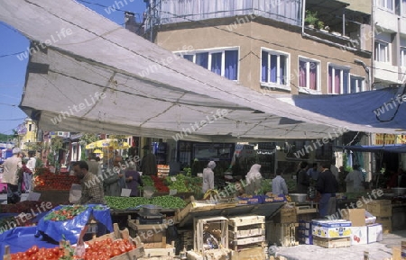 Der Markt, Souq oder Bzaar Kapali Carsi im Stadtteil Sultanahmet in Istanbul in der Tuerkey