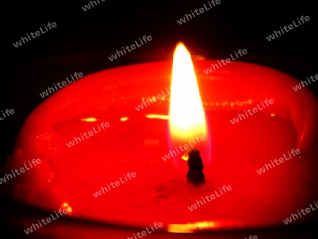 Kerze mit Flamme rot / Glas Advent, Weihnacht