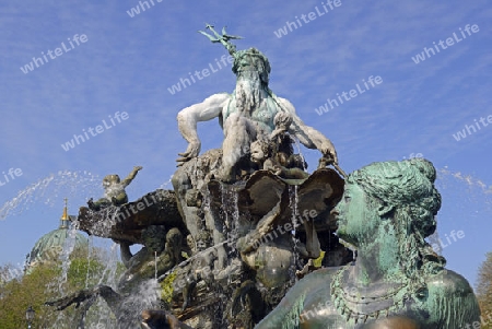 Neptunbrunnen am Alexanderplatz, Berlin, Deutschland, Europa, oeffentlicherGrund
