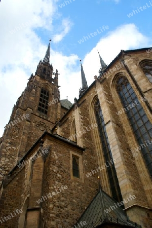 Kathedrale St. Peter & Paul in Brno von unten nach oben fotografiert.